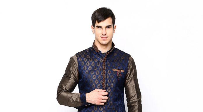 What Are The Accessories We Need to Wear With Ethnic Wear? 
